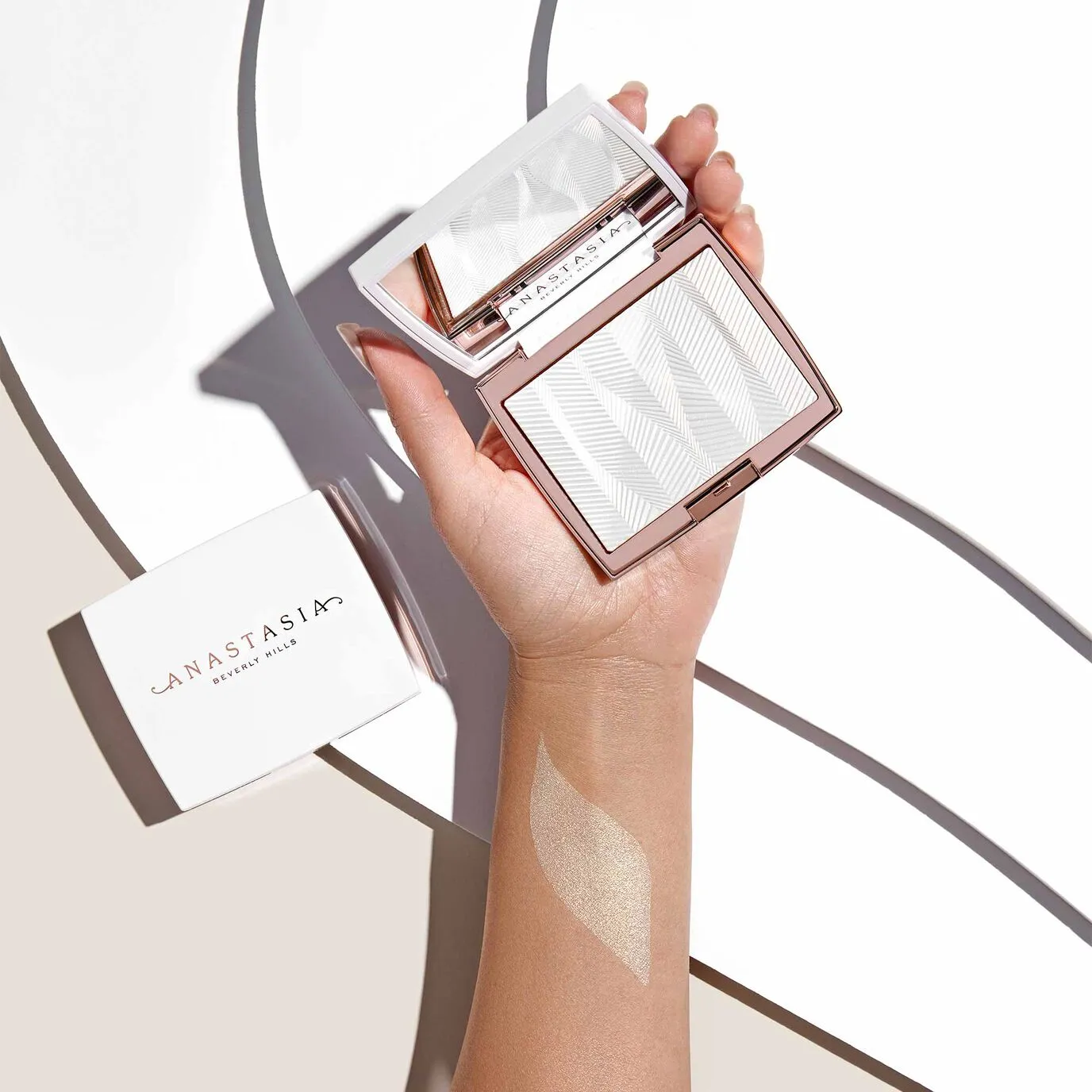 Anastasia Beverly Hills Highlighter - Iced Out