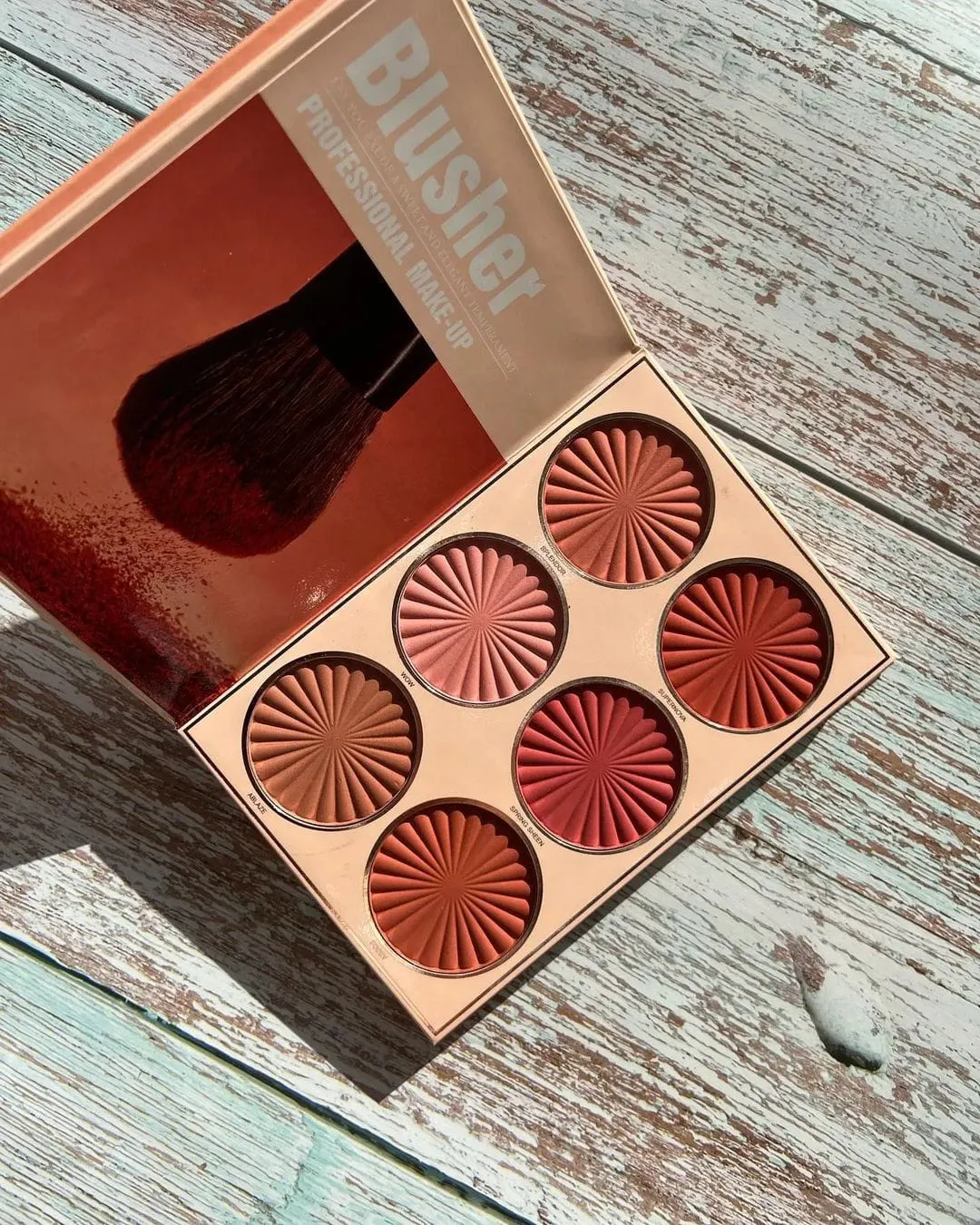 Viral Makeup Book Palette Eyeshadow, Highlighter, Blusher Palette